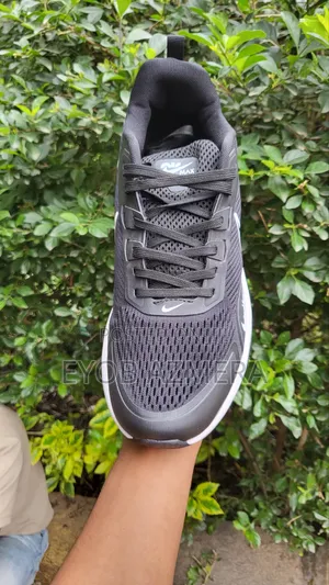 Nike Air Max Urban Tech Running Shoes