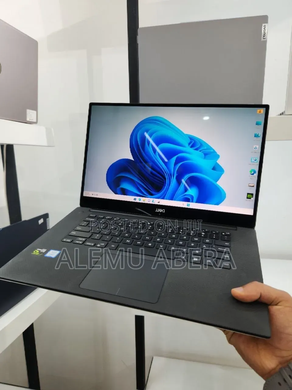 New Laptop Dell XPS 15 16GB Intel Core i7 SSD 512GB