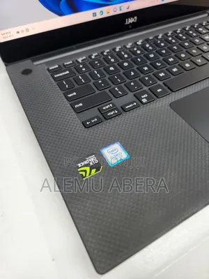 New Laptop Dell XPS 15 16GB Intel Core i7 SSD 512GB