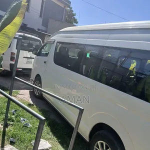 Toyota HiAce 2023 White