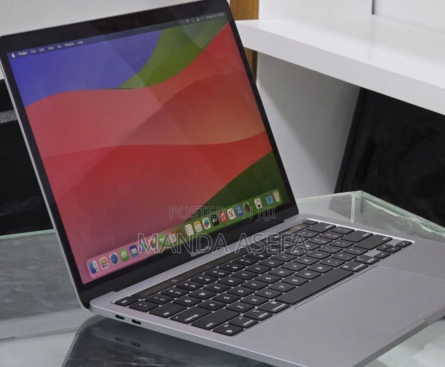 New Laptop Apple MacBook Pro 2020 8GB Apple M1 SSD 512GB
