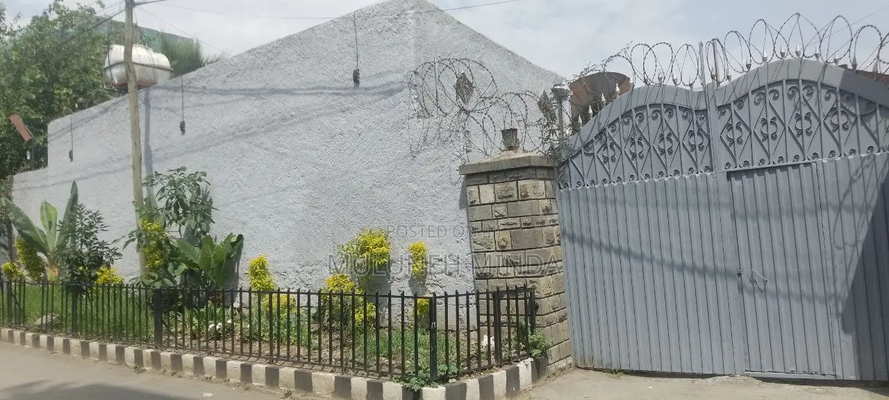 Furnished 2bdrm House in Bole for sale