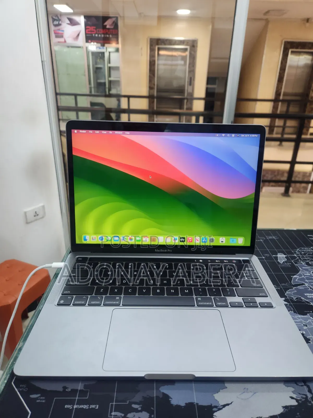 New Laptop Apple MacBook 8GB Apple M1 SSD 512GB