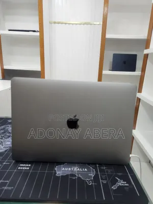 New Laptop Apple MacBook 8GB Apple M1 SSD 512GB