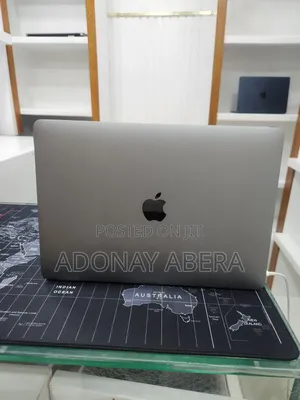 New Laptop Apple MacBook 8GB Apple M1 SSD 512GB