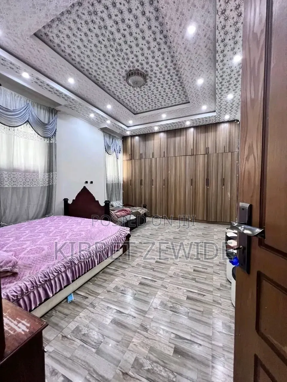 Furnished 5bdrm House in Kibert Zewdie, Yeka for sale