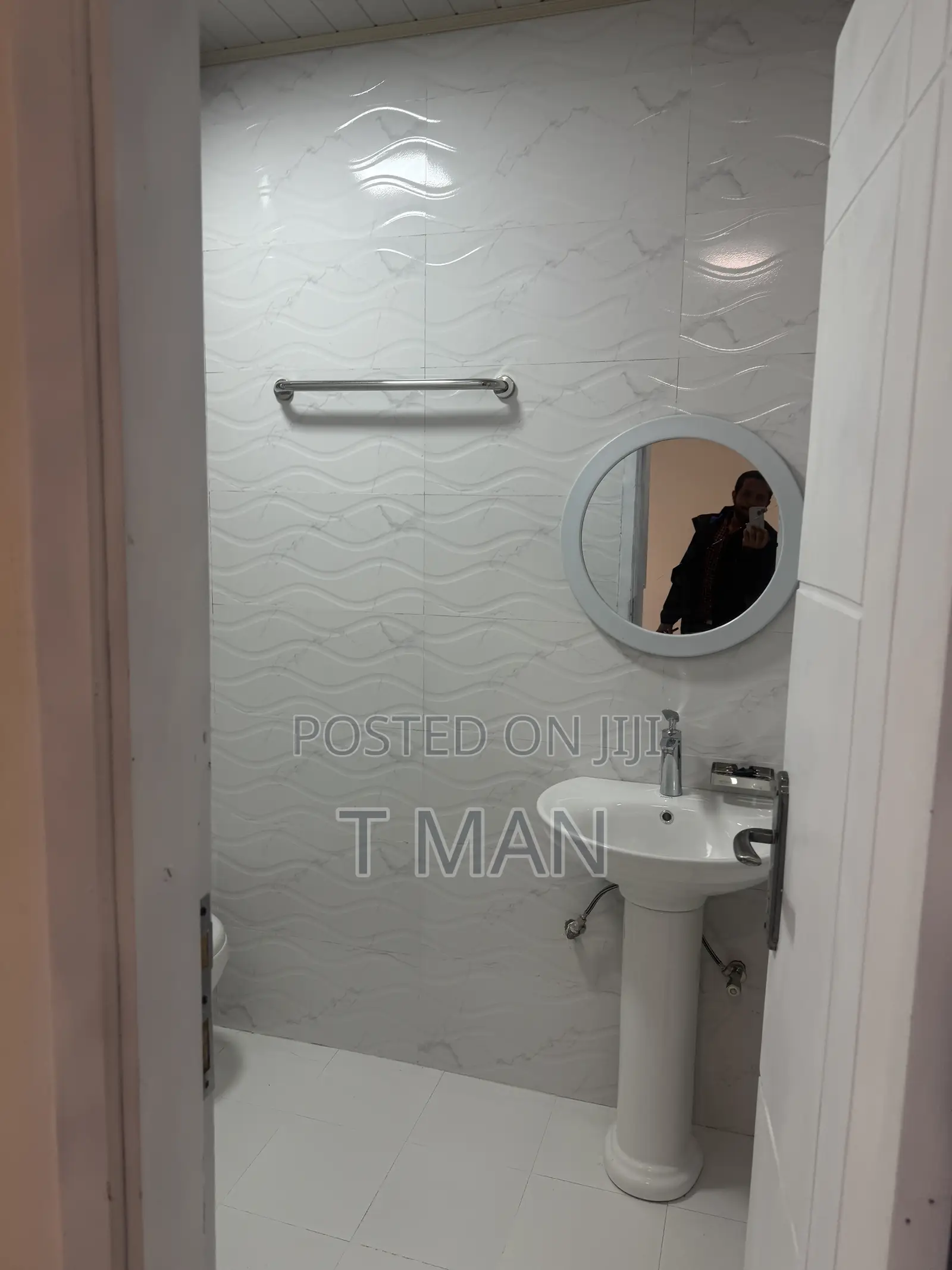 3bdrm Apartment in Yeka for rent