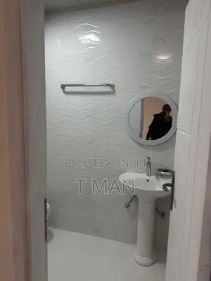 3bdrm Apartment in Yeka for rent