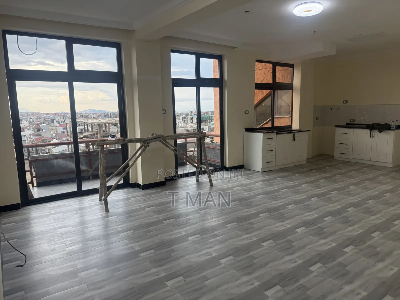 3bdrm Apartment in Yeka for rent