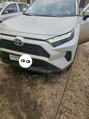 Toyota RAV4 2023 White
