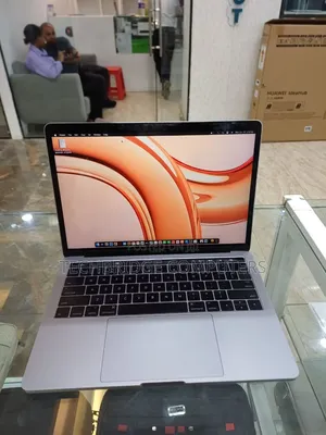 Laptop Apple MacBook Pro 2016 8GB Intel Core i5 SSD 512GB