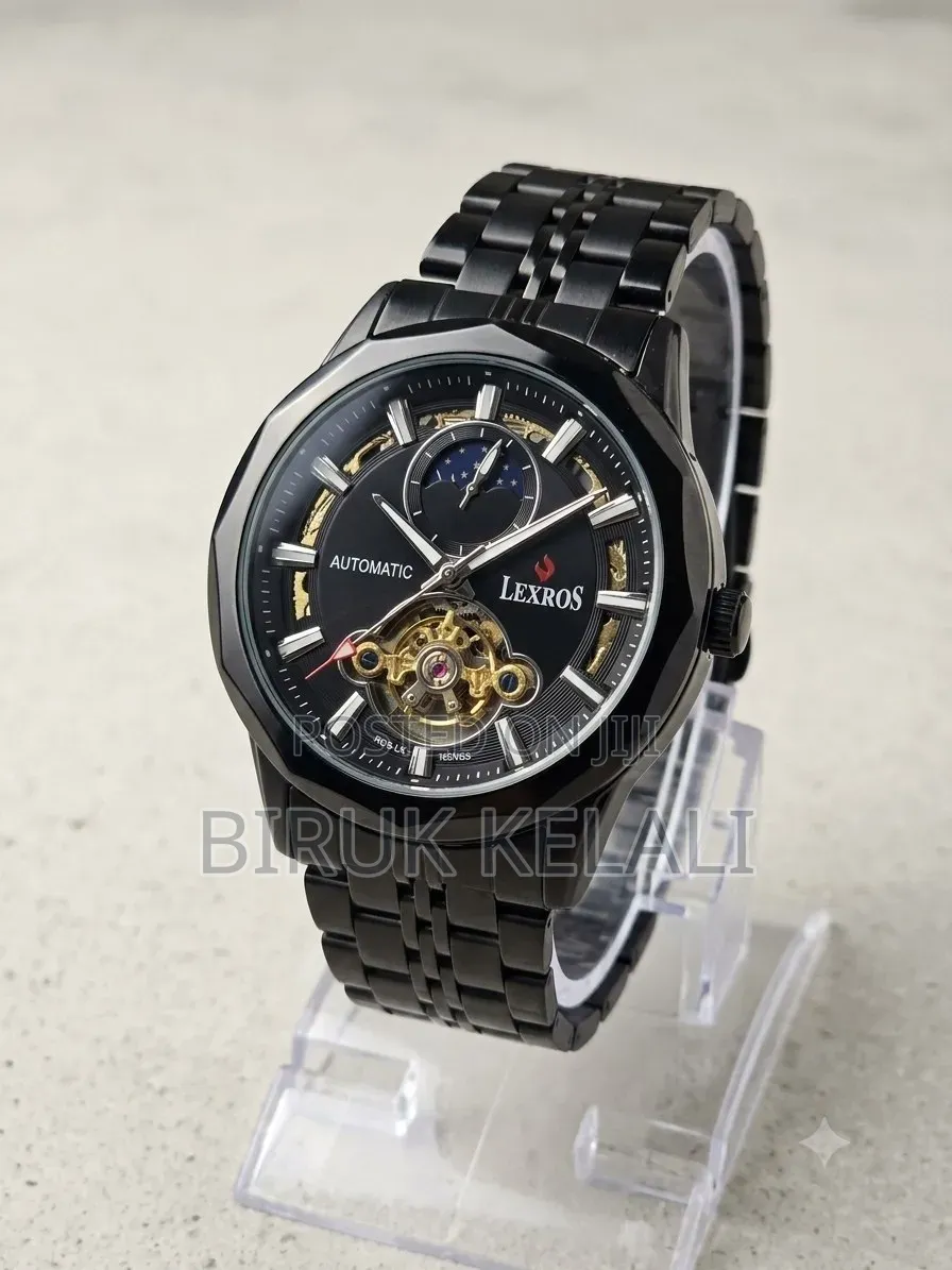 Lexros Automatic Watch Features a Striking All-Black Stainless Steel