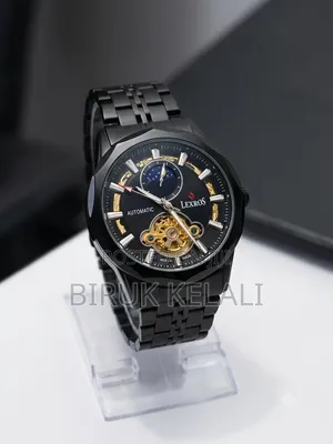 Lexros Automatic Watch Features a Striking All-Black Stainless Steel