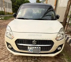 Suzuki Swift 2022 White