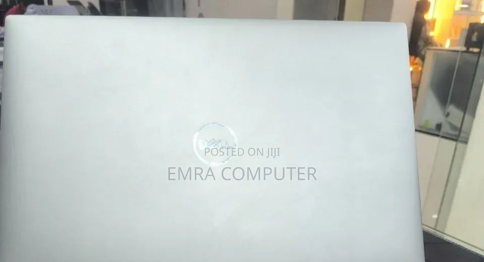 New Laptop Dell Precision 5570 16GB Intel Core i7 SSD 512GB