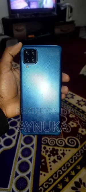 Samsung Galaxy A12 64 GB Blue