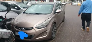 Hyundai Avante 2015 Gold