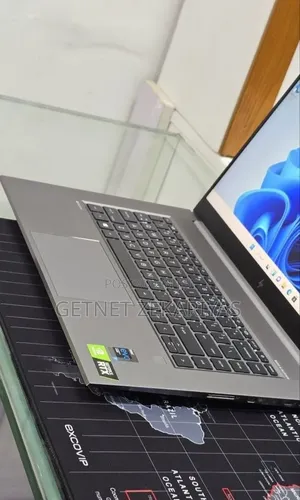 New Laptop HP ZBook 15 32GB Intel Core i7 SSD 512GB
