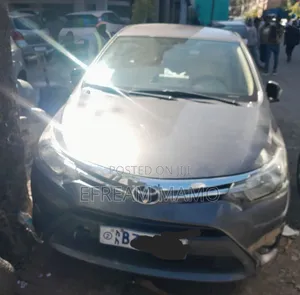 Toyota Yaris 2016