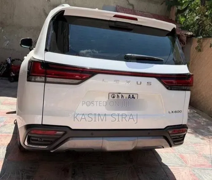 Lexus LX 2024 White