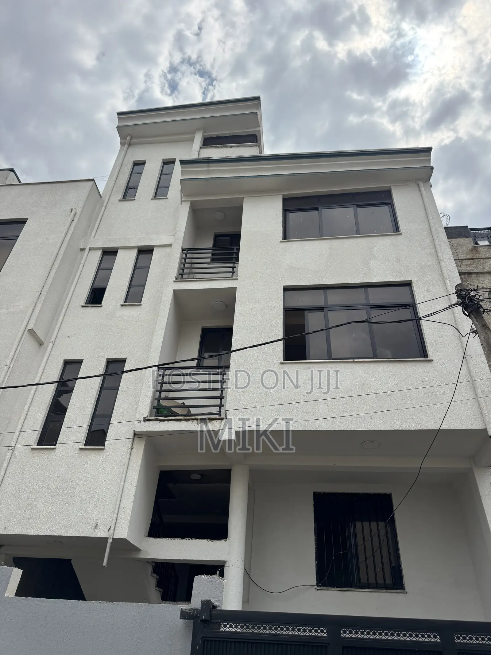 Furnished 6bdrm Townhouse/Terrace in Garment, Nifas Silk-Lafto for sale