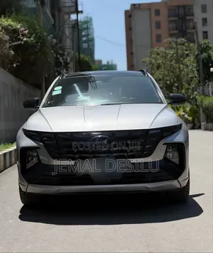 Hyundai Tucson 2021 Silver
