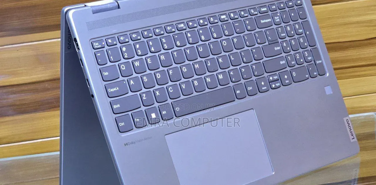 New Laptop Lenovo Yoga 7i 16GB Intel Core i7 SSD 512GB