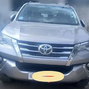 Toyota Fortuner 2019 Silver