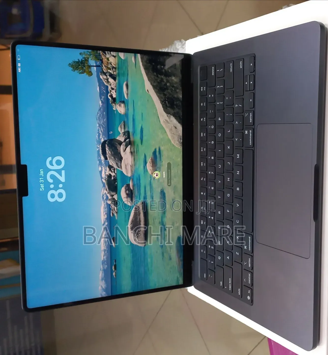 New Laptop Apple MacBook Pro 16GB Apple M5 SSD 512GB