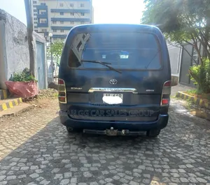 Toyota HiAce 2008 Blue