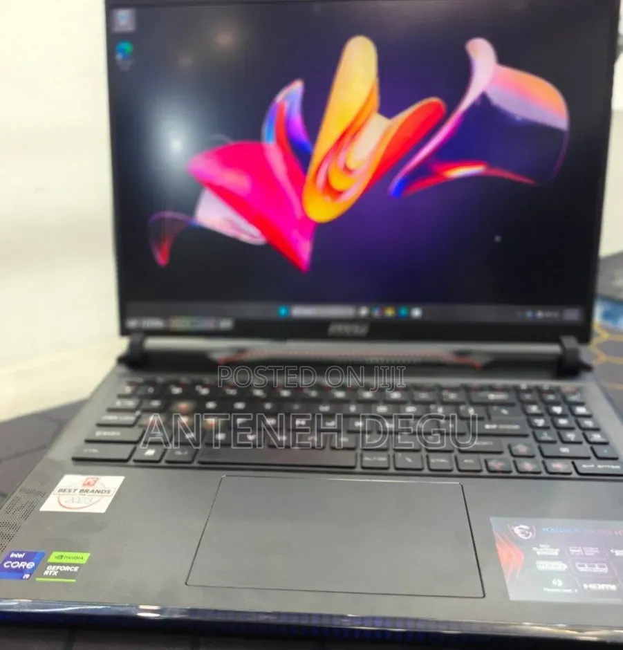 New Laptop MSI Raider GE76 12UGS 16GB Intel Core i9 SSD 1T