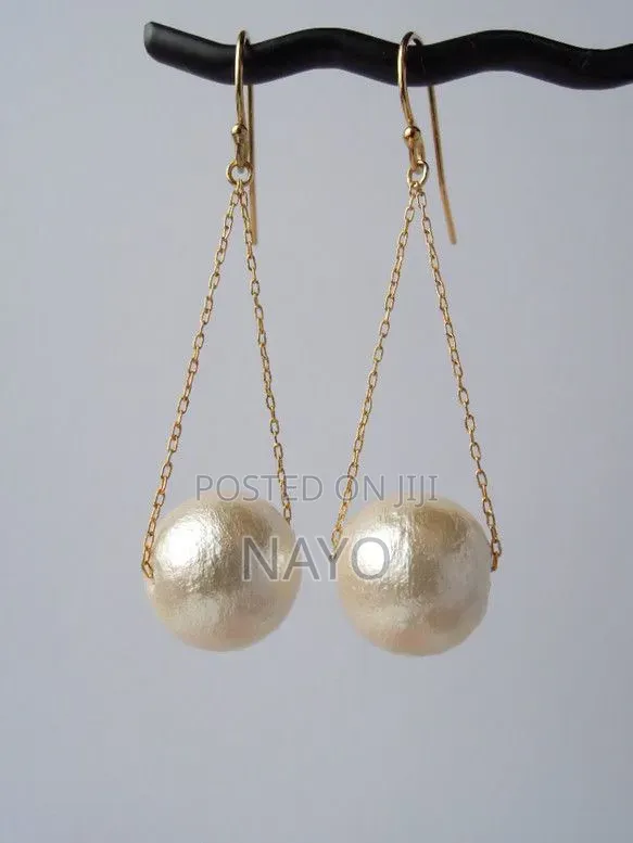 Pearl Earring