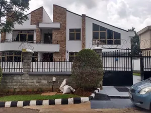 Furnished 9bdrm Townhouse/Terrace in Cmc Sunshine, Yeka for sale