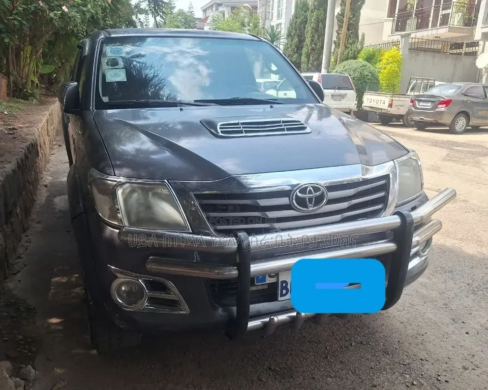 Toyota Hilux 2012 Beige