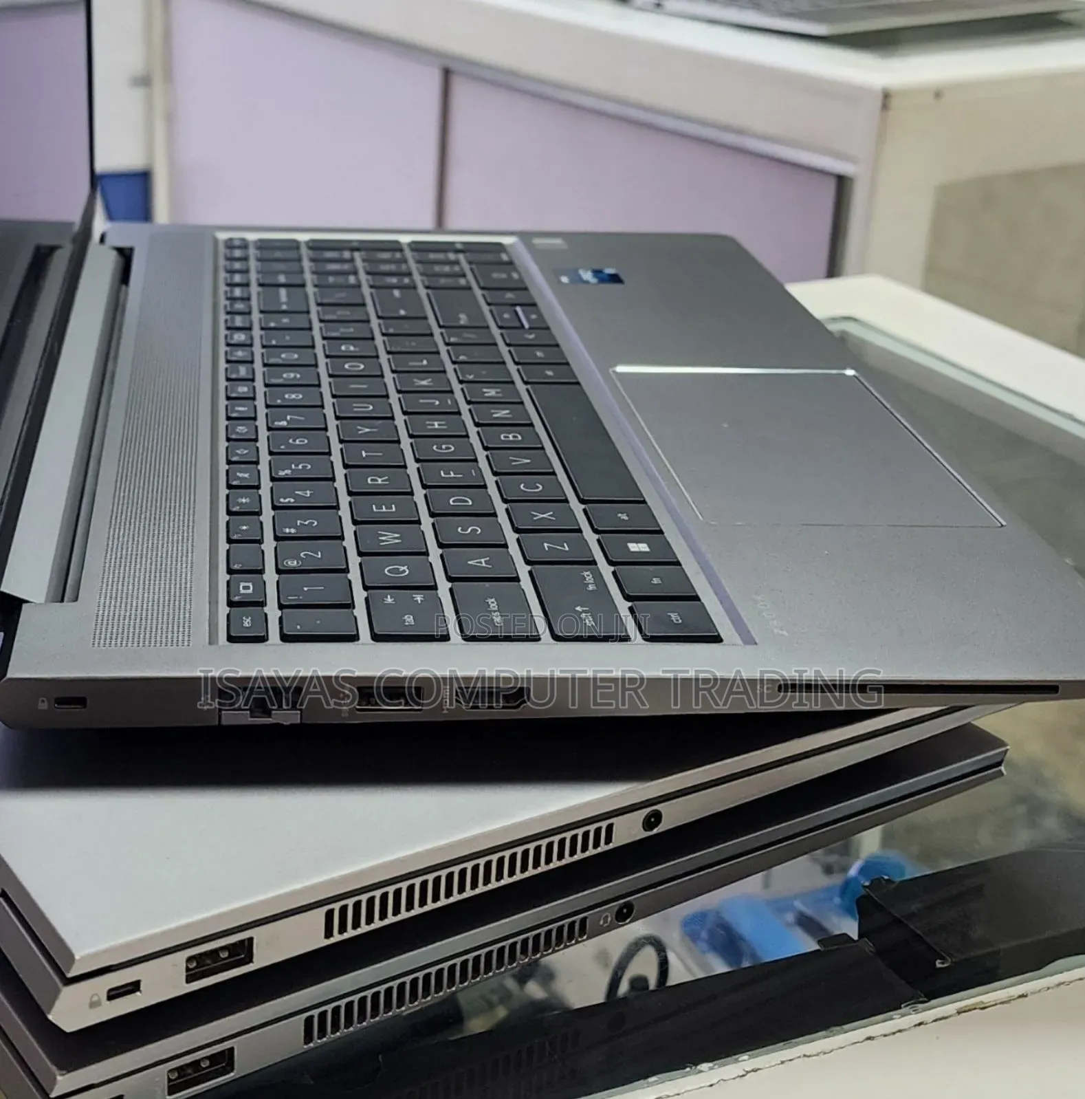 New Laptop HP ZBook 15 32GB Intel Core i9 SSD 512GB