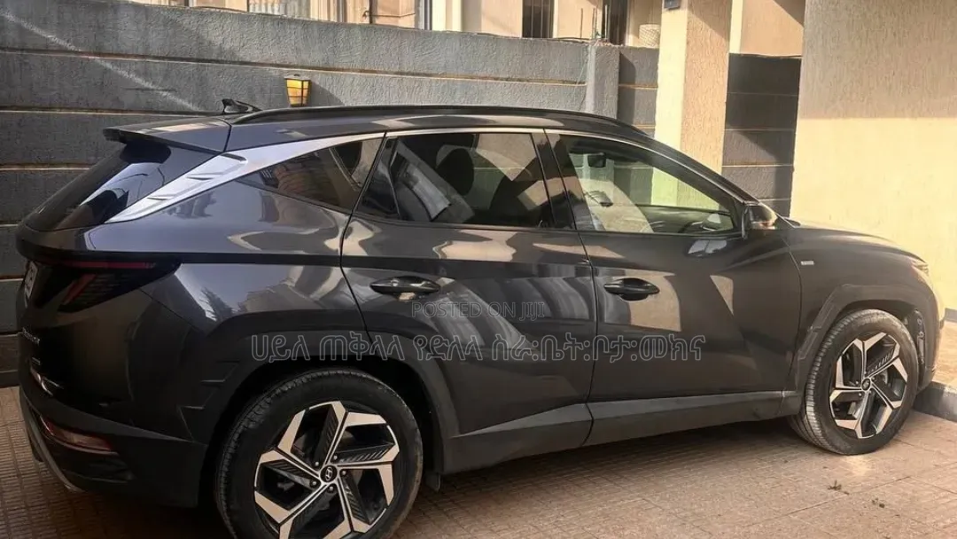 Hyundai Tucson 2023 Maroon