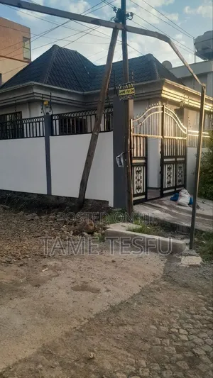 Furnished 3bdrm Villa in ሀያት, Bole for sale