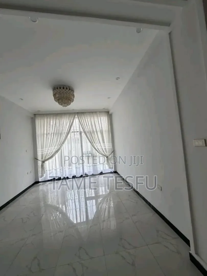 Furnished 3bdrm Villa in ሀያት, Bole for sale