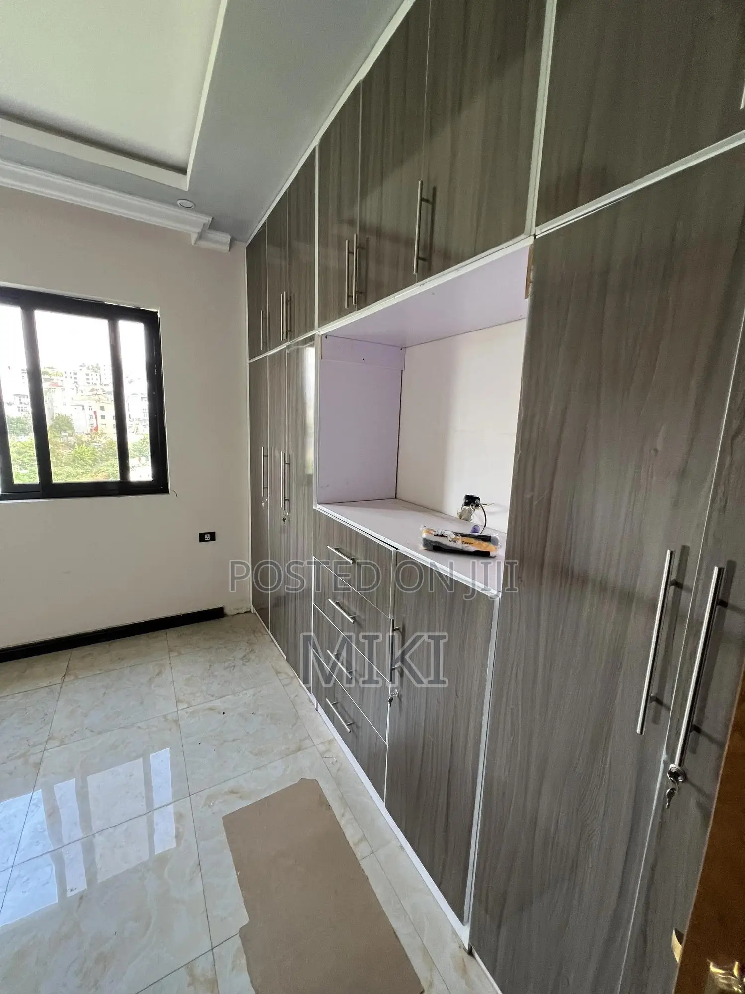 Furnished 3bdrm Apartment in Haile Garment, Nifas Silk-Lafto for sale