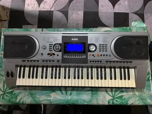 Uni Sound 61-Key Electronic Keyboard