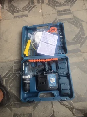 Makita Rechargeable Drill Kit | Cordless Drill