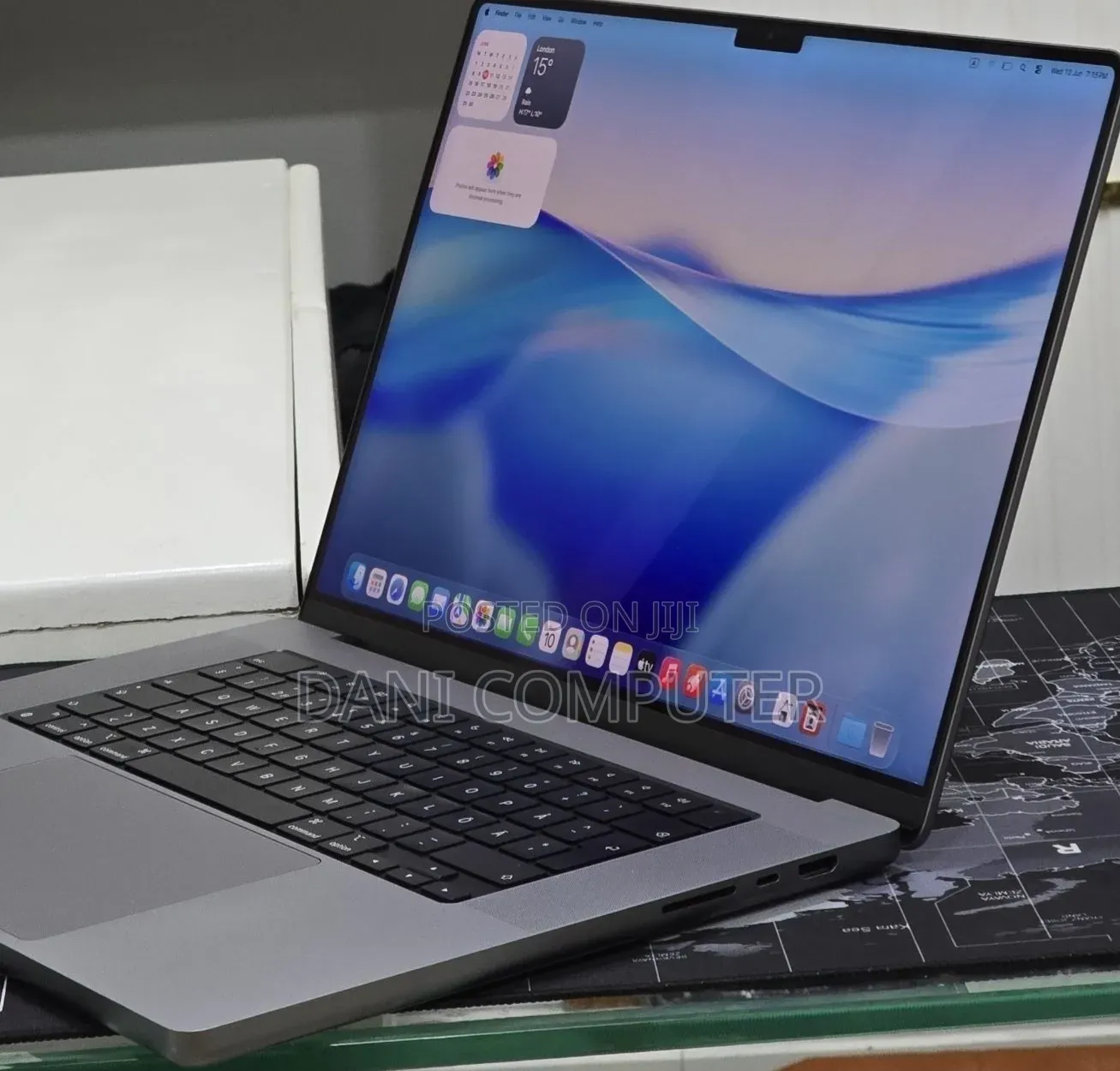 New Laptop Apple MacBook Pro 2021 M1 Max 32GB Apple M1 Pro SSD 1T