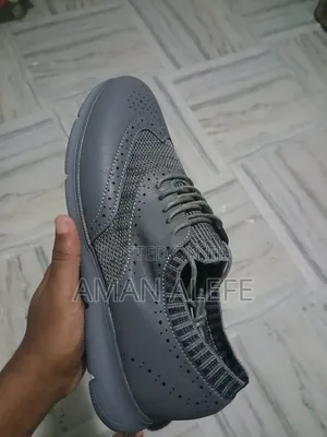 Sneaker  Classic Shoes