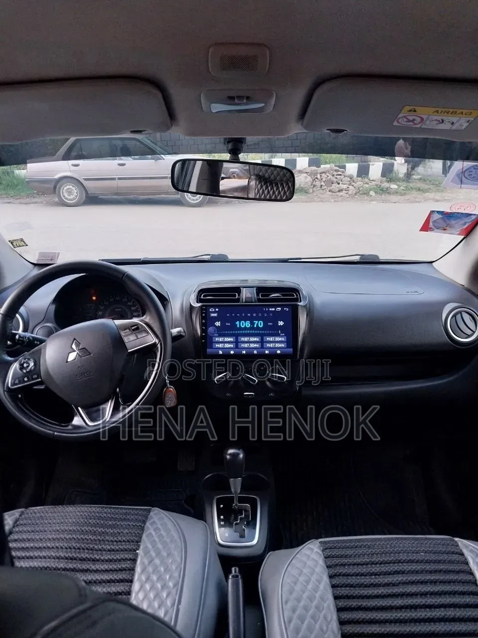 Mitsubishi Attrage 2021 Silver