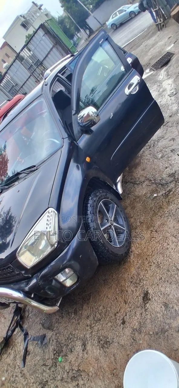 Toyota RAV4 2001 Black