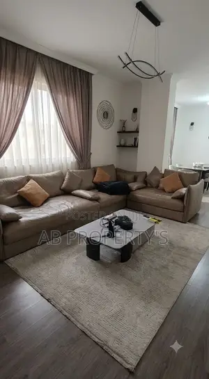 Furnished 3bdrm Apartment in ፒያሳ, Arada for sale