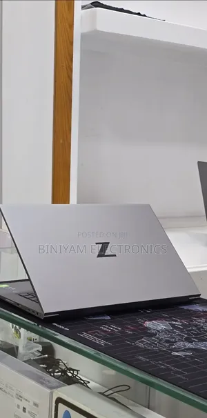 New Laptop HP ZBook 15 32GB Intel Core i7 SSD 512GB