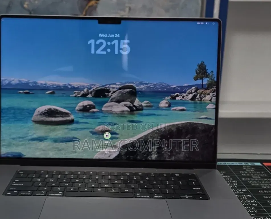 New Laptop Apple MacBook Pro 2021 M1 32GB Apple M1 Pro SSD 512GB
