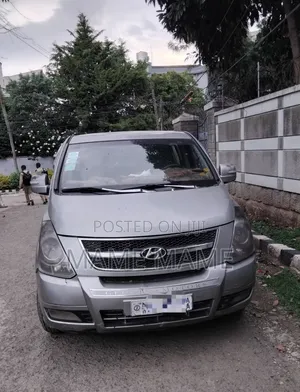 Hyundai Starex 2013 Grey