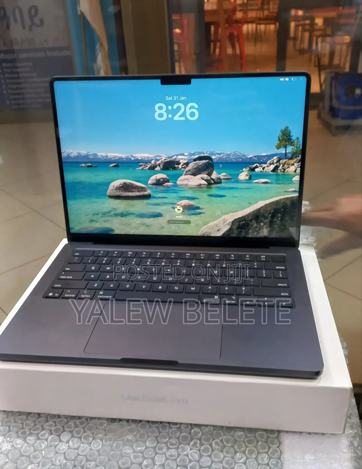 New Laptop Apple MacBook Pro 16GB Apple M5 SSD 512GB